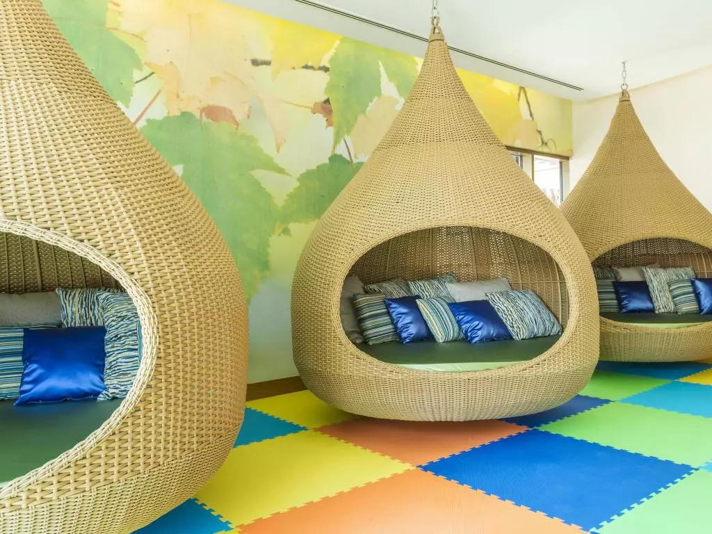 1177075_17043006530052708134