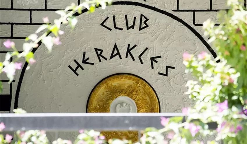 1704238859c4c6df0af77d7f6e0b35d4bac68583a9.jpg.jpg.pagespeed.ce.RFGyUHGyFp