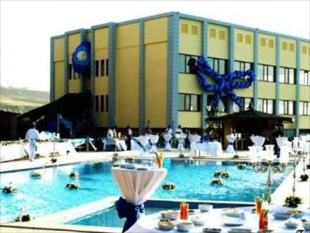 262350_1112170536005199343-8960