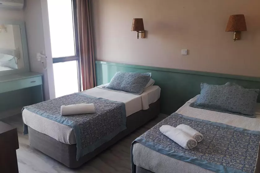 2a4213ff-7f74-4881-b7b6-00267e00e792