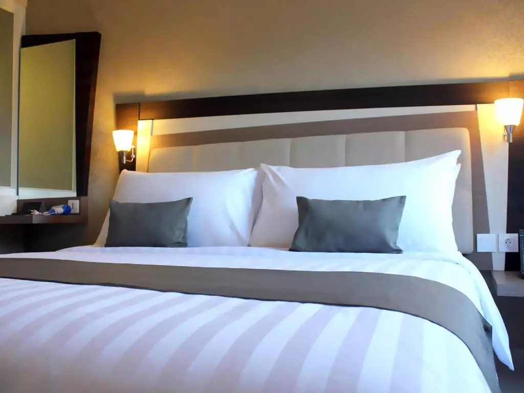 445408_14031908540018756841