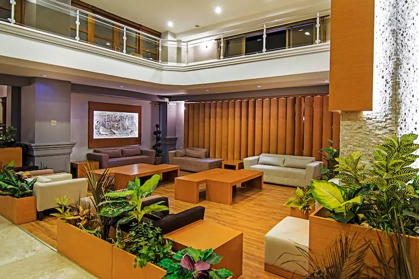 4fef3db0-1436-42fb-b8ab-0d519d77e591