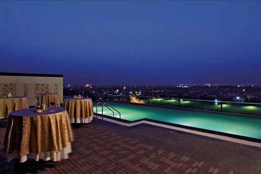 52e1e440-76ae-437a-94c6-3b1a7013858b