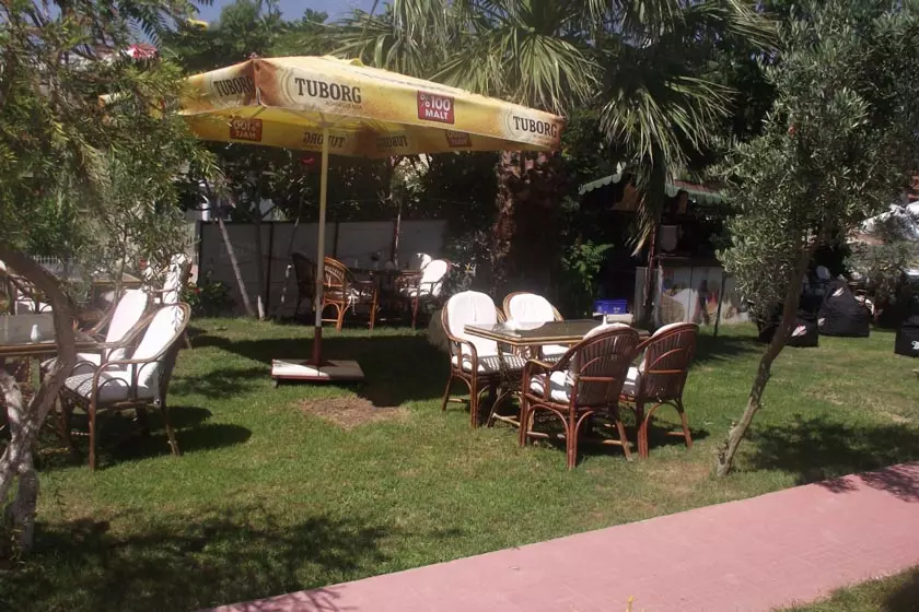 691d351c-f978-4caa-94c6-b02a18cd3d8e