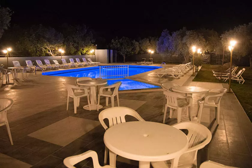 905b06fc-89cb-493c-ae65-d1a69b3443a7