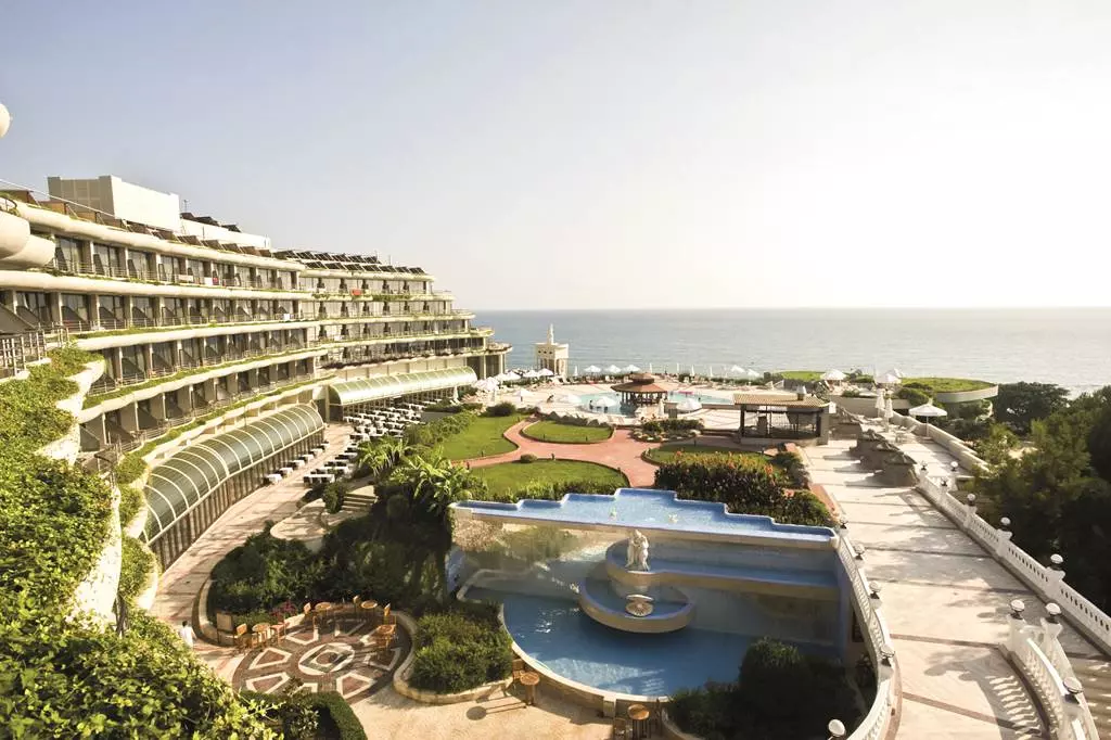 AYT_72084_CRYSTAL_SUNRISE_0314_01