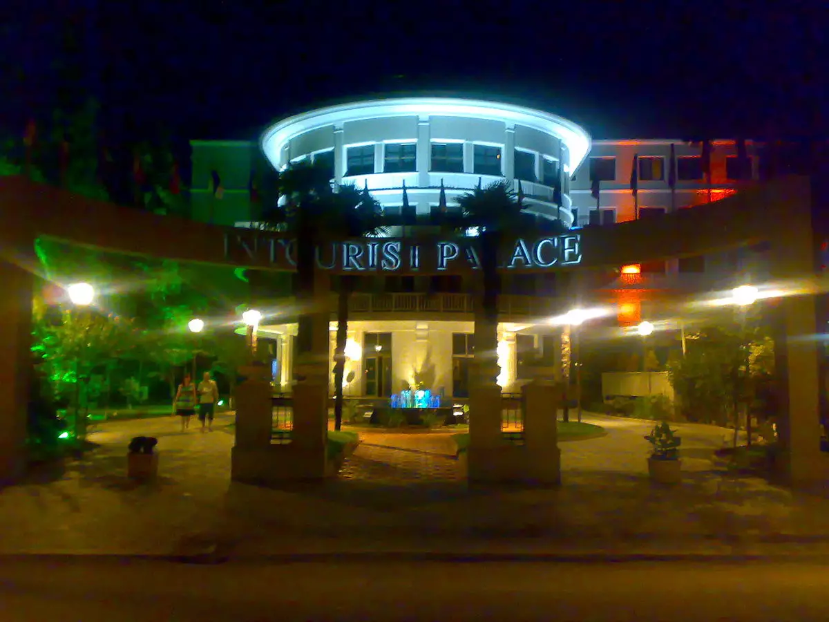 اینتوریست پالاس