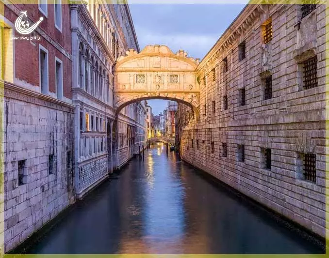 Ponte-dei-Sospiri-Venice-1