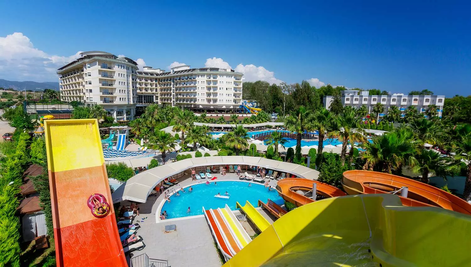 TRAMUKARNA_OKUD-TOP-Activity---Waterslide-2