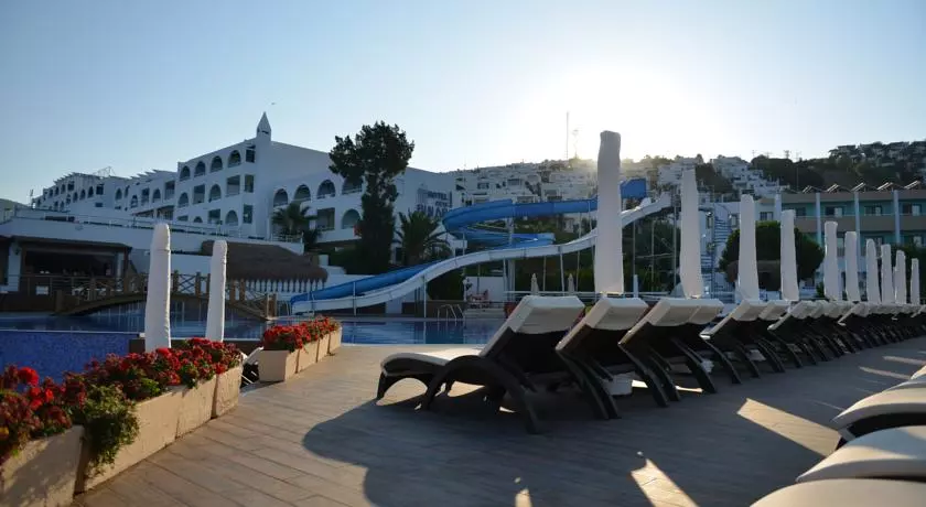 a8f6e00b-5c8a-4deb-8335-f11f54f414da-3878