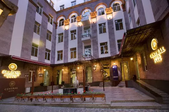central-hotel-9720