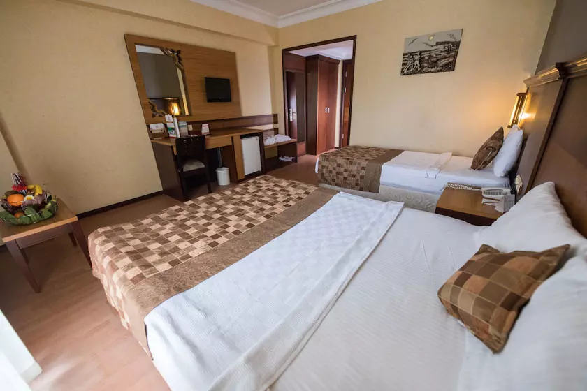 cf61e5fc-ecbe-4a03-9783-d8db648264ab