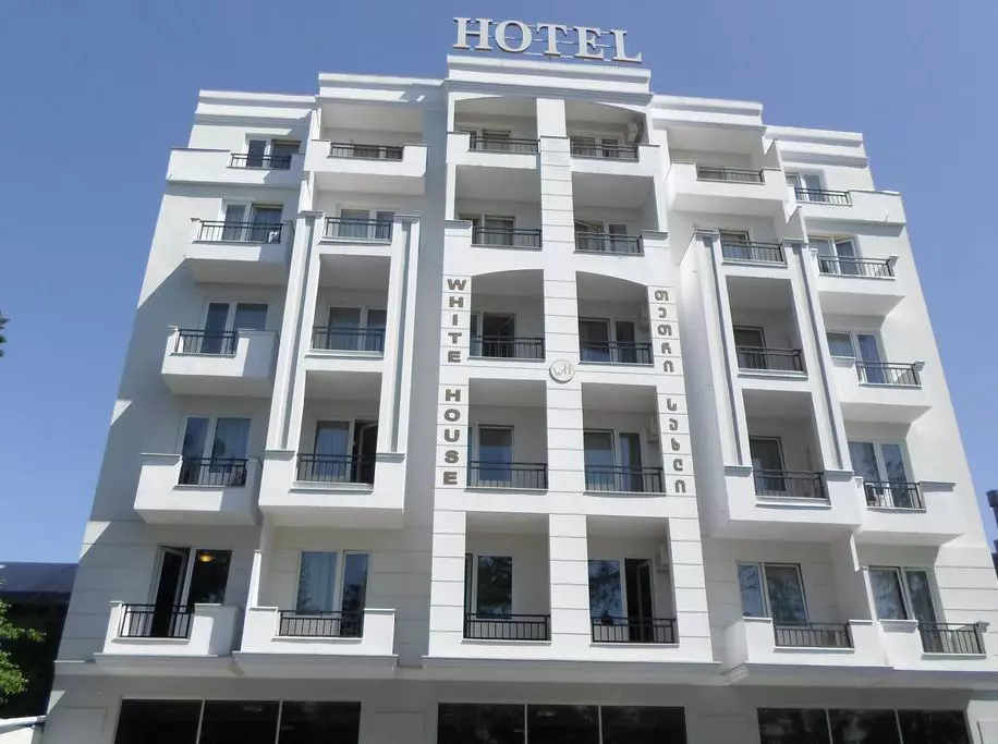 cf6945e4ecf761399ea6ba8f66ebab9c-2226