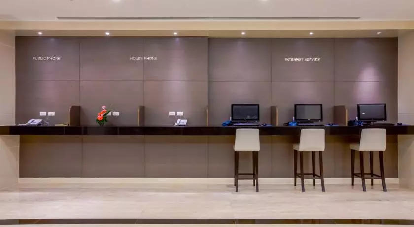 d6bdd13e-221d-4b94-b785-a40b82711728