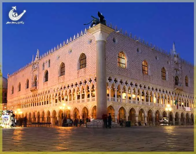 dogs-palace-venice-1