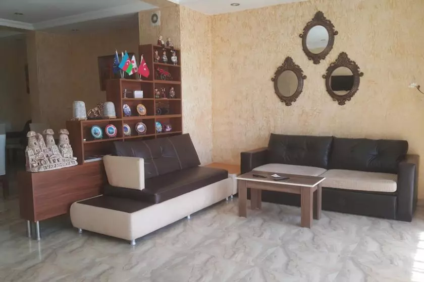 e39edb7d-6198-4215-bb3f-1d656aa2ec30