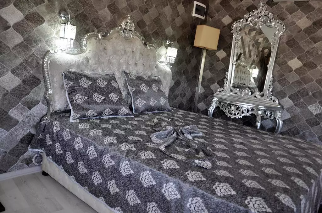 f4a7e830-965d-4509-9058-3faa972cf1d8