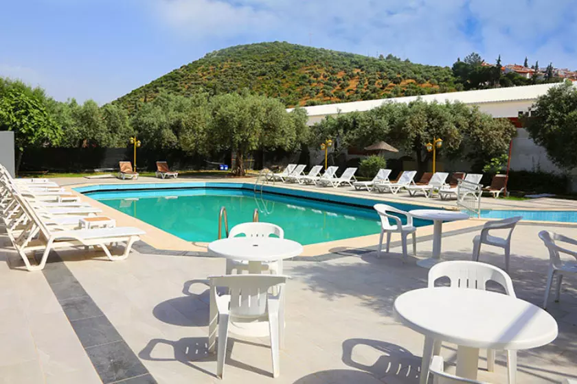 f80b690d-dc89-4d78-a597-fff943a6ab64-7866