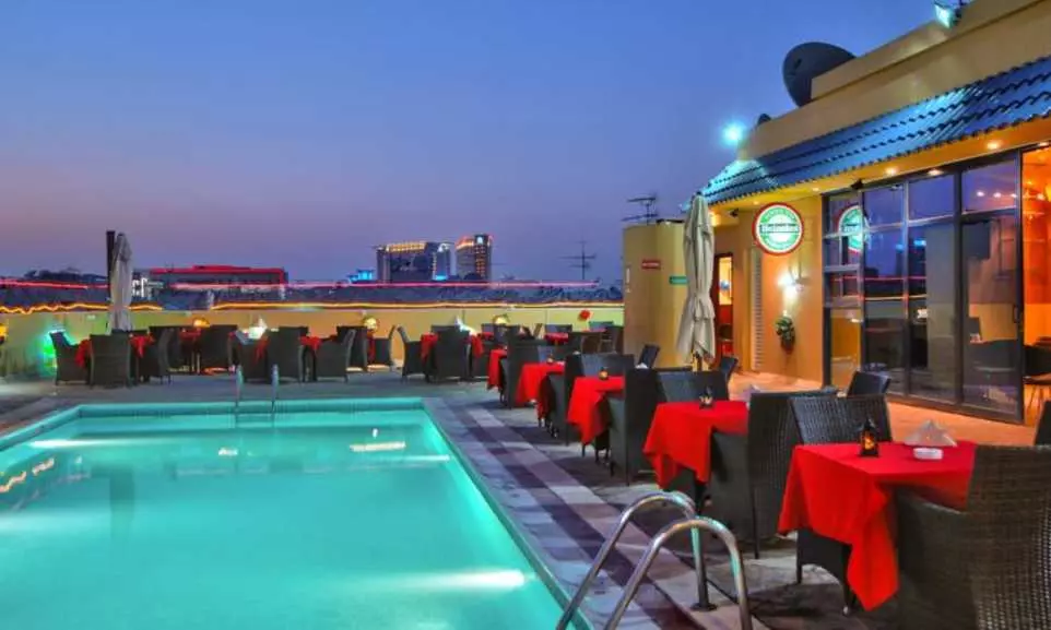 holiday-inn-downtown-dubai