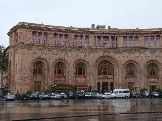 marriott-armenia-hotel