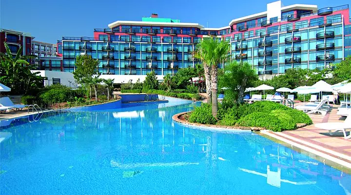 merit-crystal-cove-hotel-4