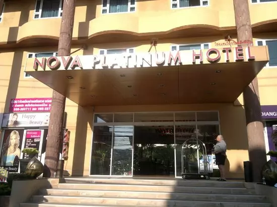 nova-platinum-hotel-pattaya-8742