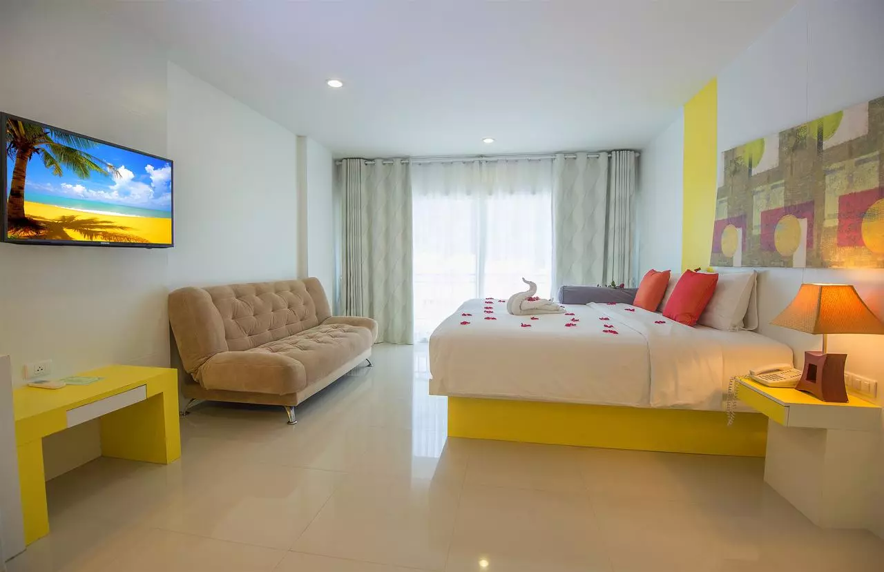 patong-holiday-by-tuana-group_15338460827