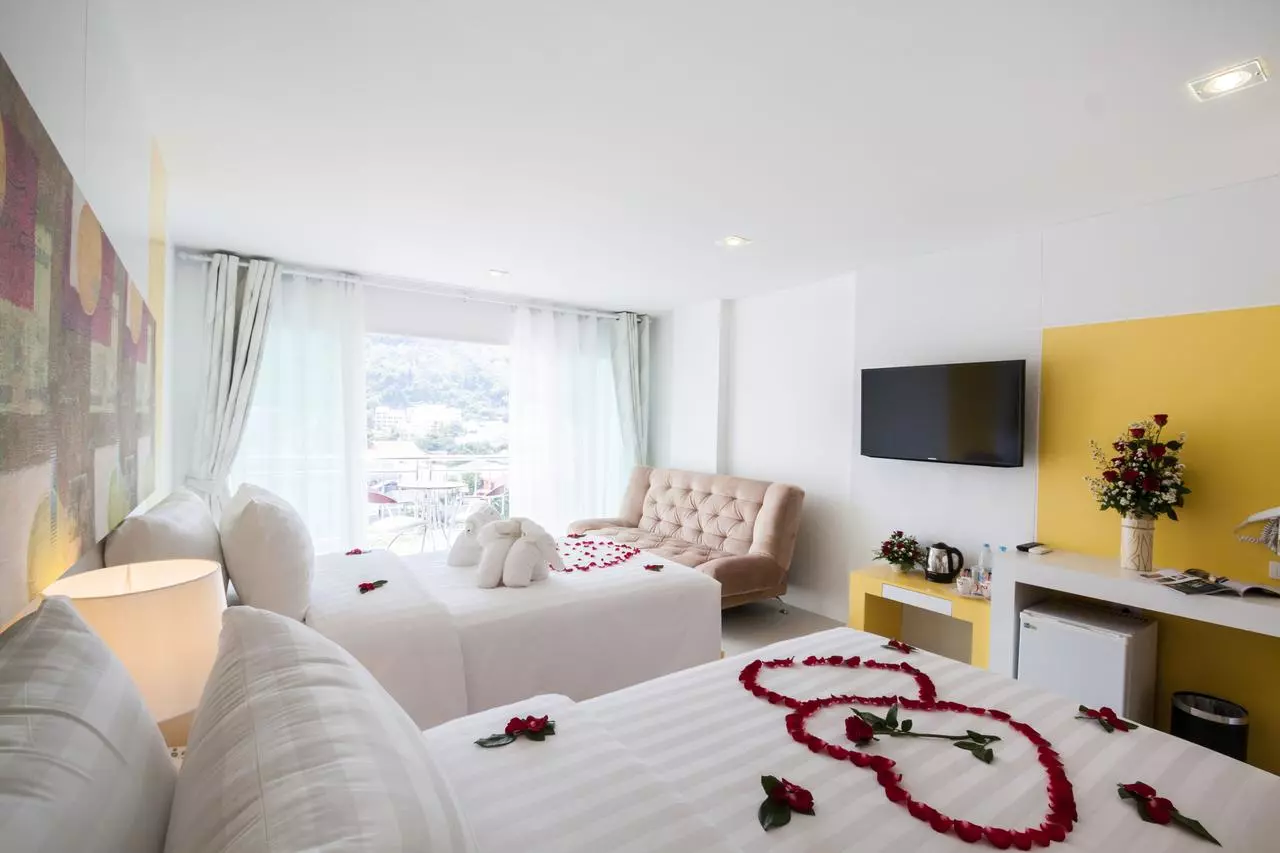 patong-holiday-by-tuana-group_153384608314