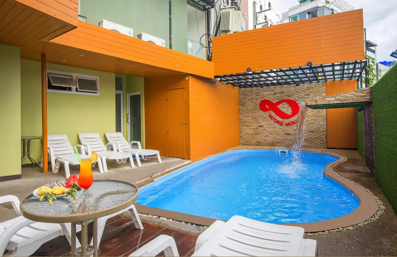 patong-holiday-by-tuana-group_153384608937