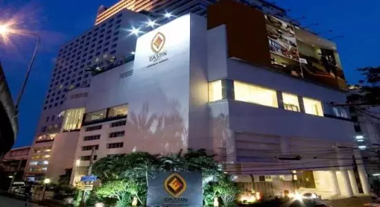 pic1-eastin-hotel-makkasan-bangkok-550x300-127