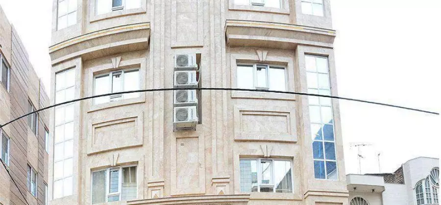 sarina4-d09e8de2f9-1656