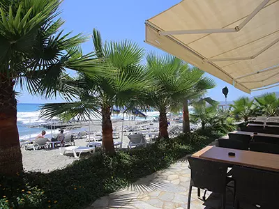 simplyfinehotel-pool-09