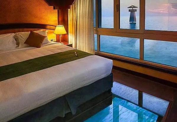 هتل-ترنج-کیش-سوئیت-رویال-رو-به-غروب